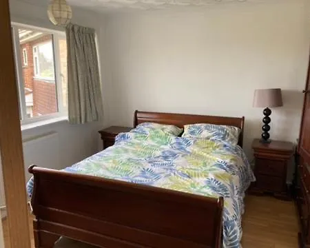 Fully Accessible Hampshire Home Waterlooville Exterior photo